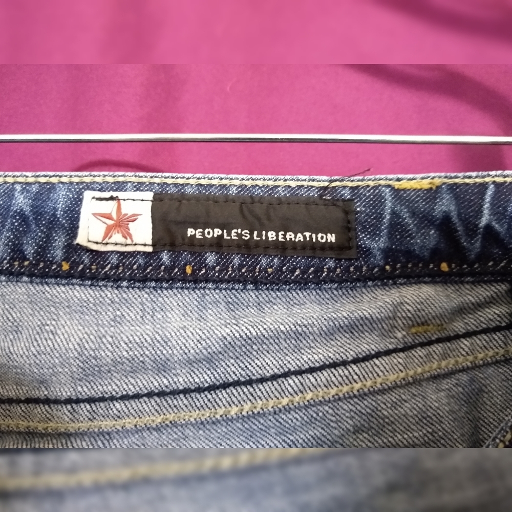 Jeans - Picture 2 of 4